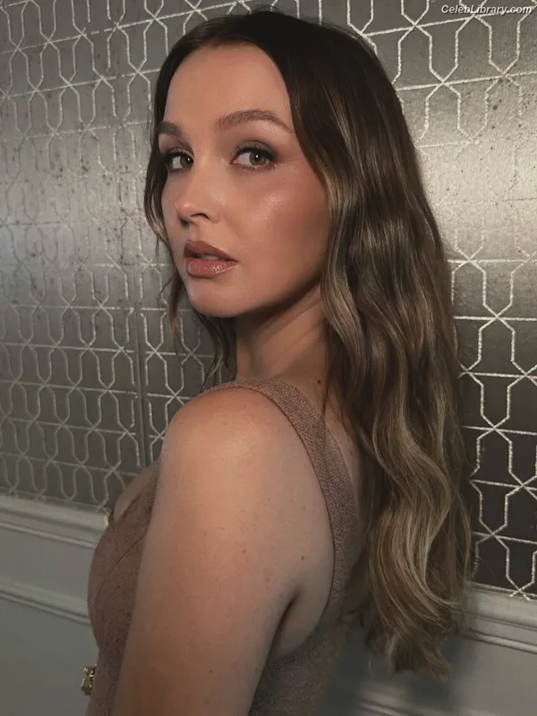 Camilla Luddington photo 3 of 76