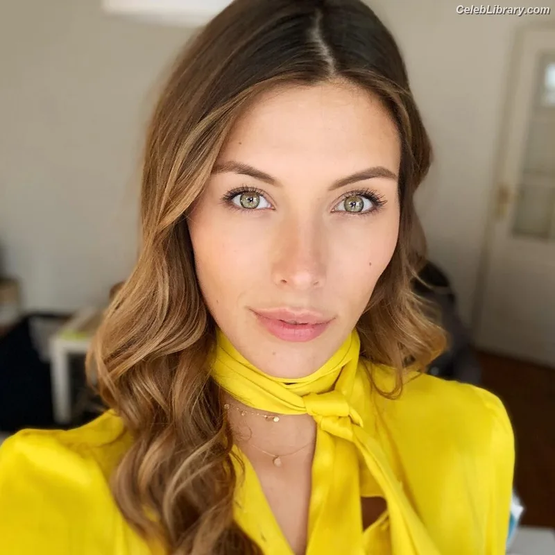 Camille Cerf photo 13 of 222