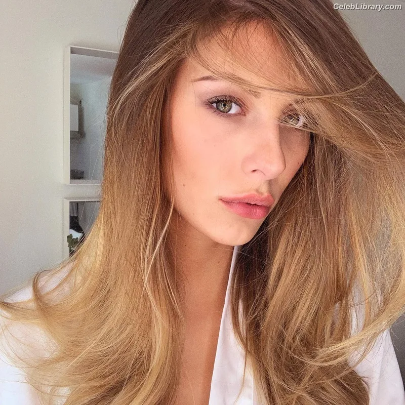 Camille Cerf photo 2 of 222