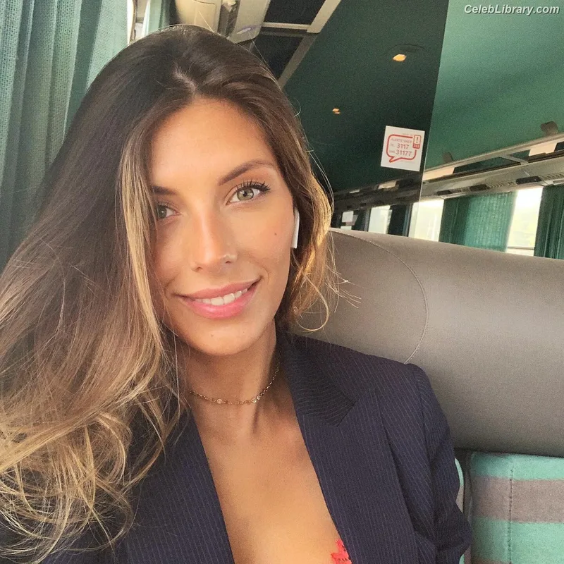 Camille Cerf photo 8 of 222