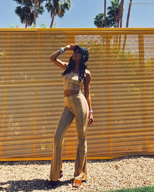Camille Hyde photo 6 of 169
