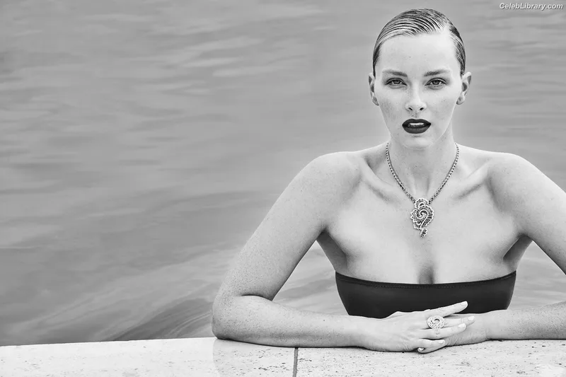 Camille Kostek photo 14 of 282