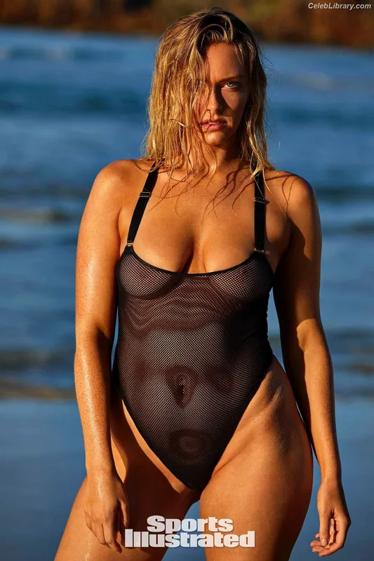 Camille Kostek photo 16 of 282