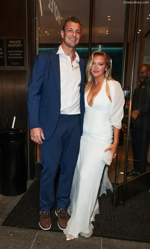 Camille Kostek photo 21 of 282