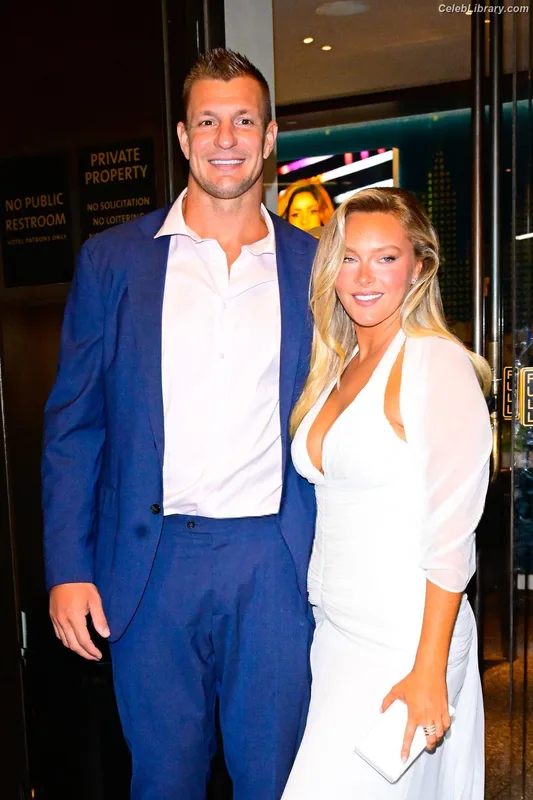 Camille Kostek photo 23 of 282