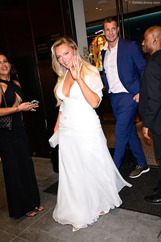 Camille Kostek photo 24 of 282