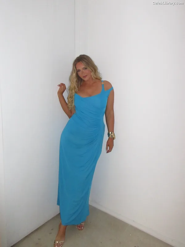 Camille Kostek photo 13 of 282