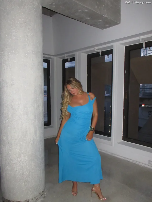 Camille Kostek photo 16 of 282