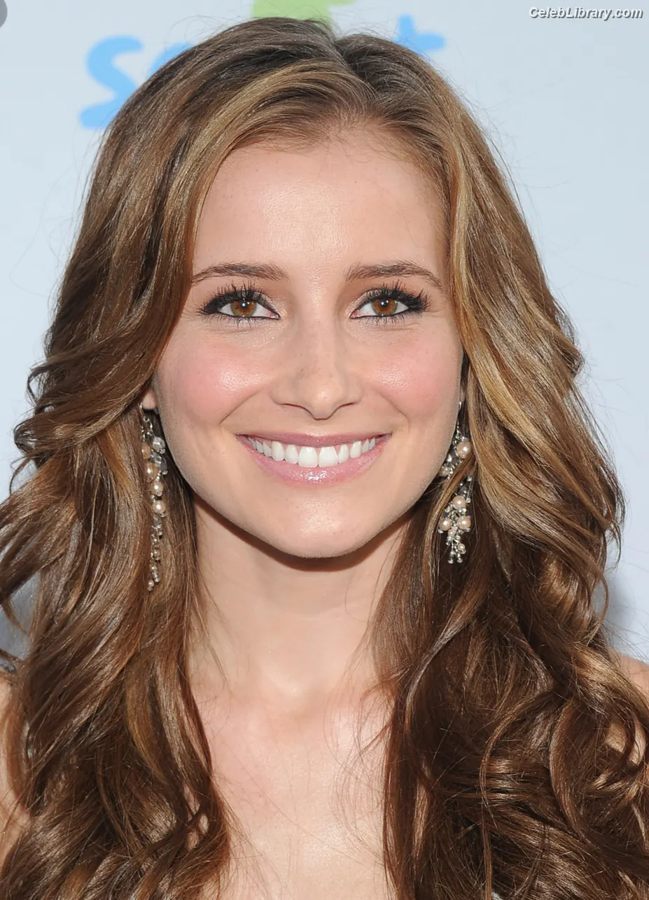 Candace Bailey photo 12 of 80