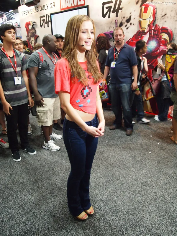 Candace Bailey photo 7 of 81