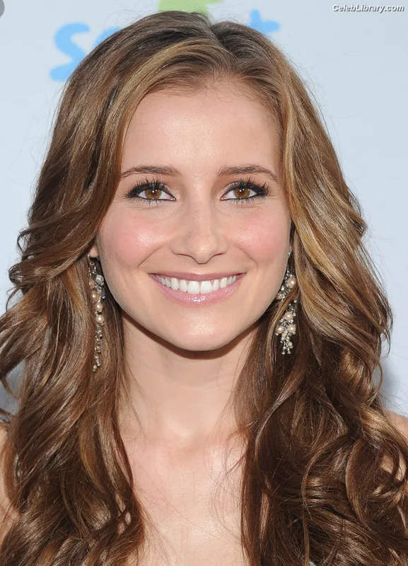 Candace Bailey photo 12 of 81