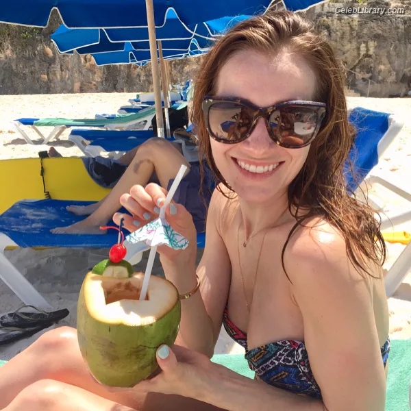 Candace Bailey photo 6 of 81