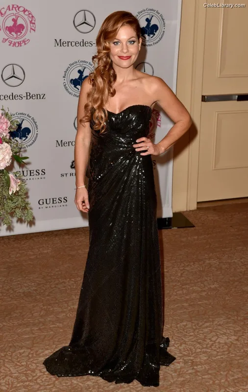 Candace Cameron Bure photo 9 of 51
