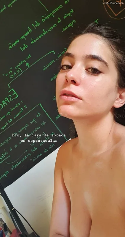 Candela Antón photo 2 of 9