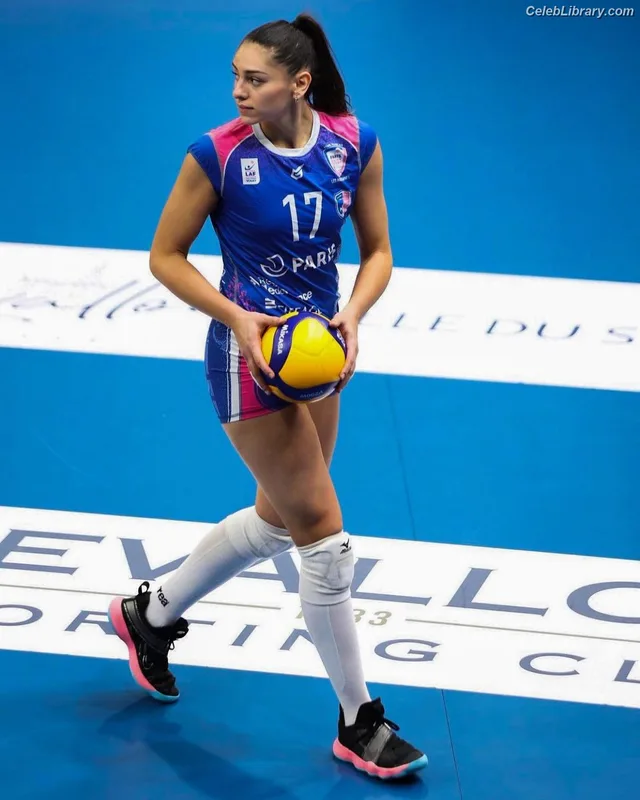 Candelaria Herrera photo 16 of 104
