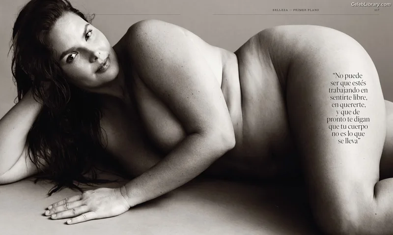 Candice Huffine photo 7 of 32