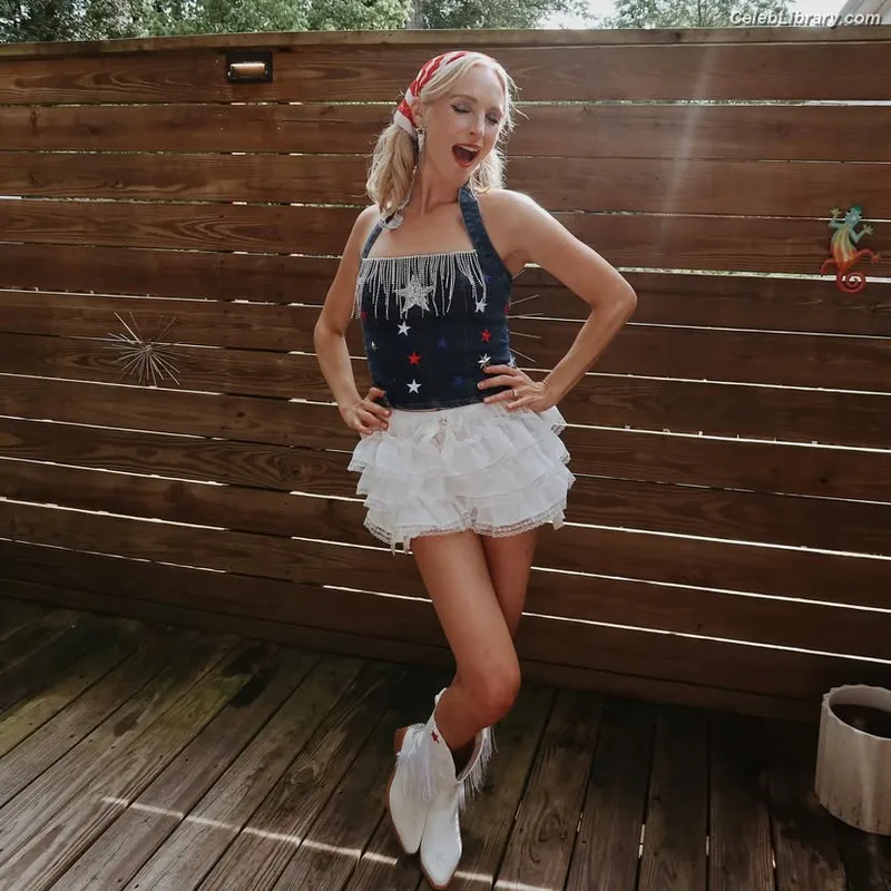 Candice King photo 2 of 51