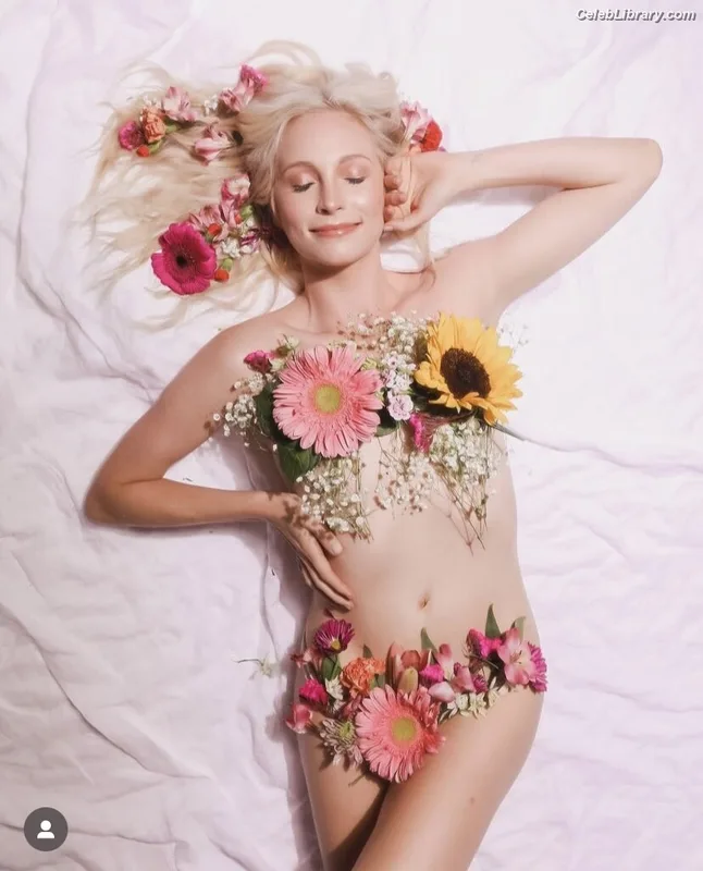 Candice King photo 10 of 51