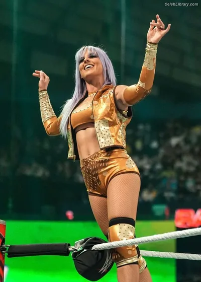 Candice LeRae
