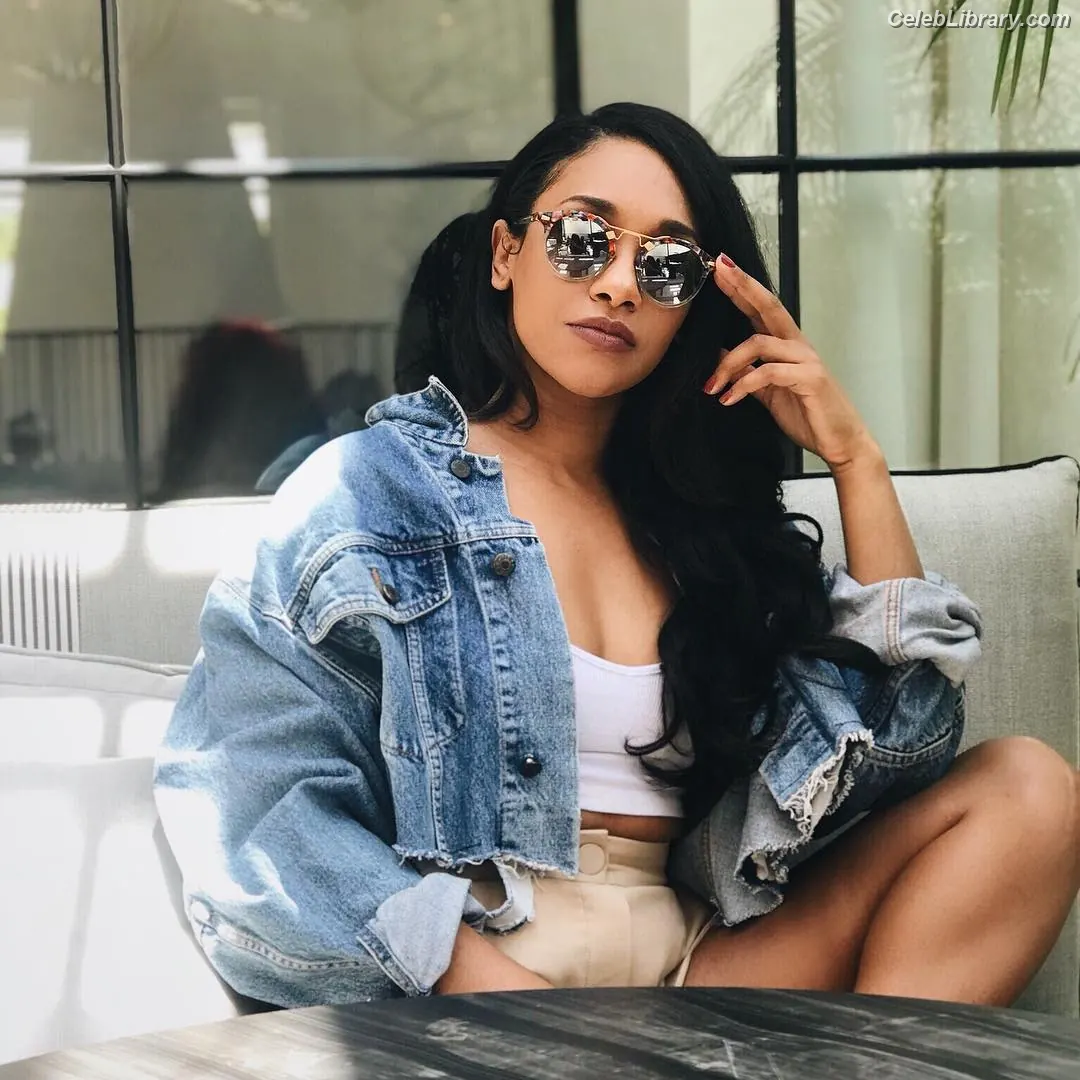 Candice patton photo 15 of 111