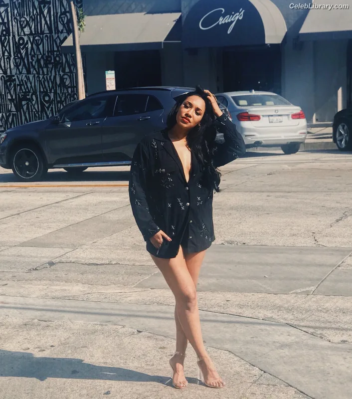 Candice patton photo 5 of 112