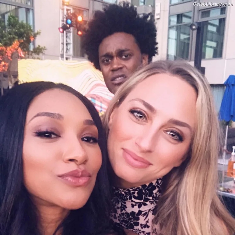 Candice patton photo 19 of 112