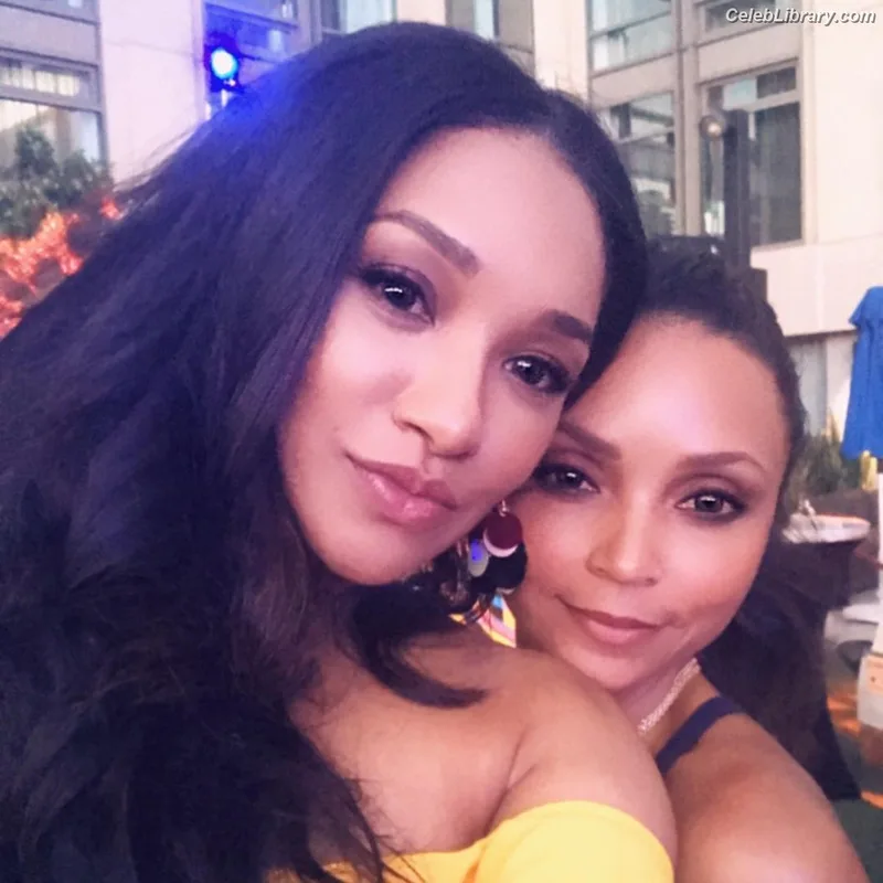 Candice patton photo 21 of 112