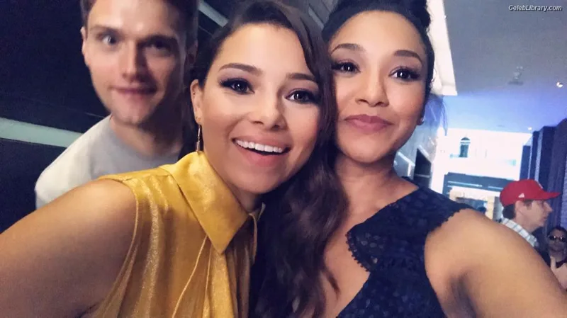 Candice patton photo 2 of 112