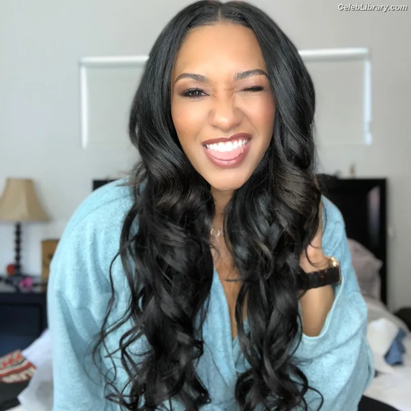 Candice patton photo 5 of 112