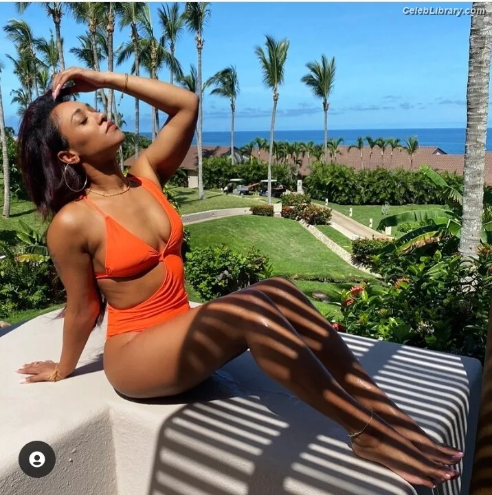 Candice patton photo 18 of 112