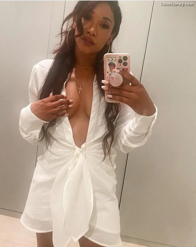 Candice patton photo 22 of 112