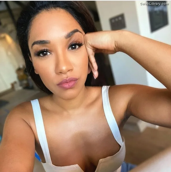 Candice patton photo 7 of 112