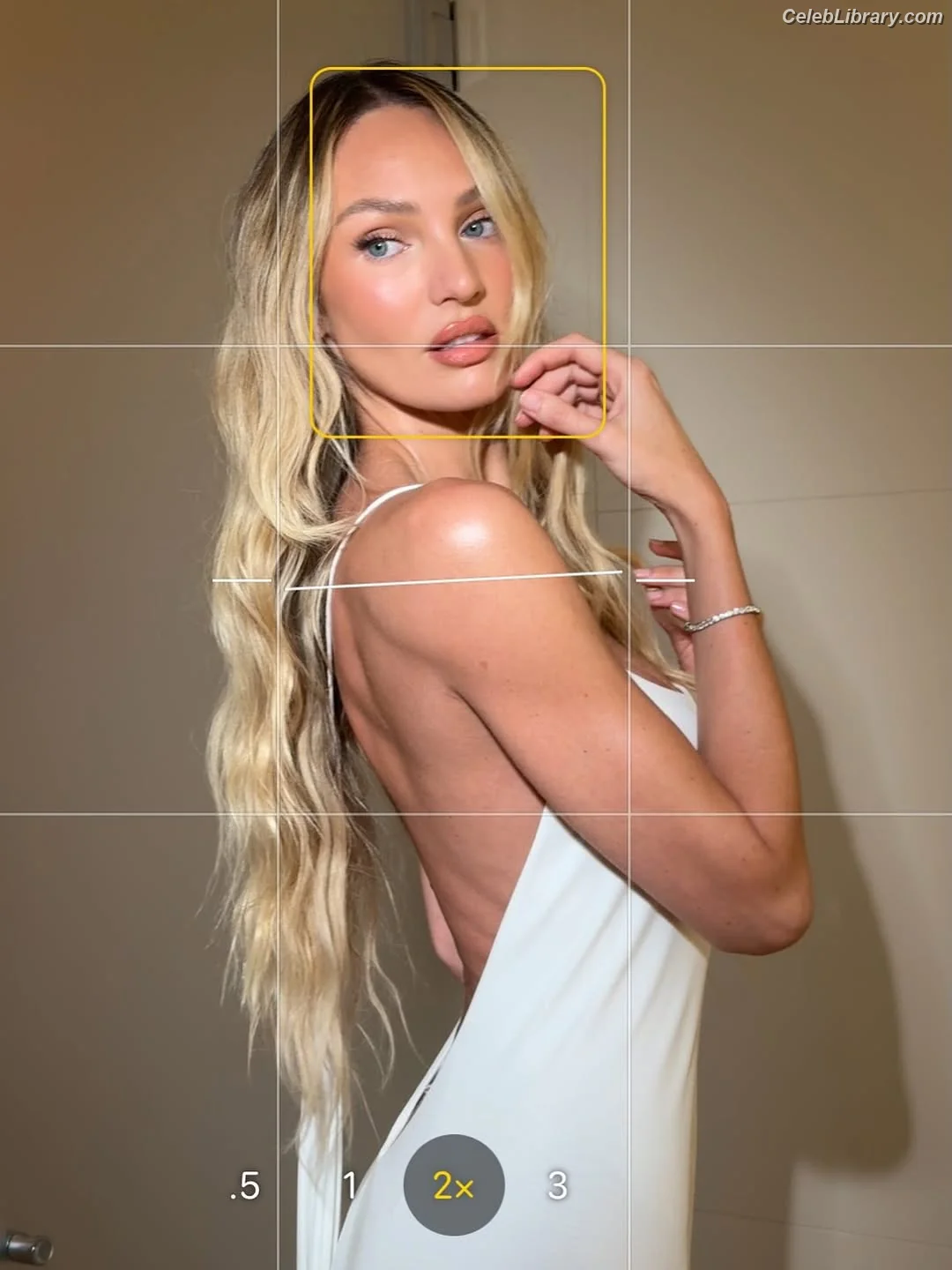 Candice Swanepoel photo 12 of 1943