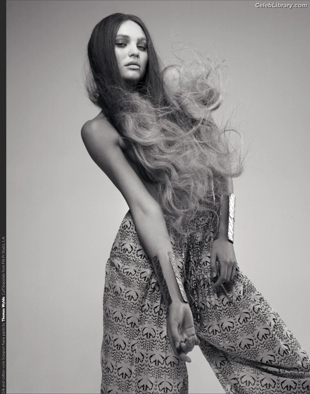 Candice Swanepoel photo 9 of 1943