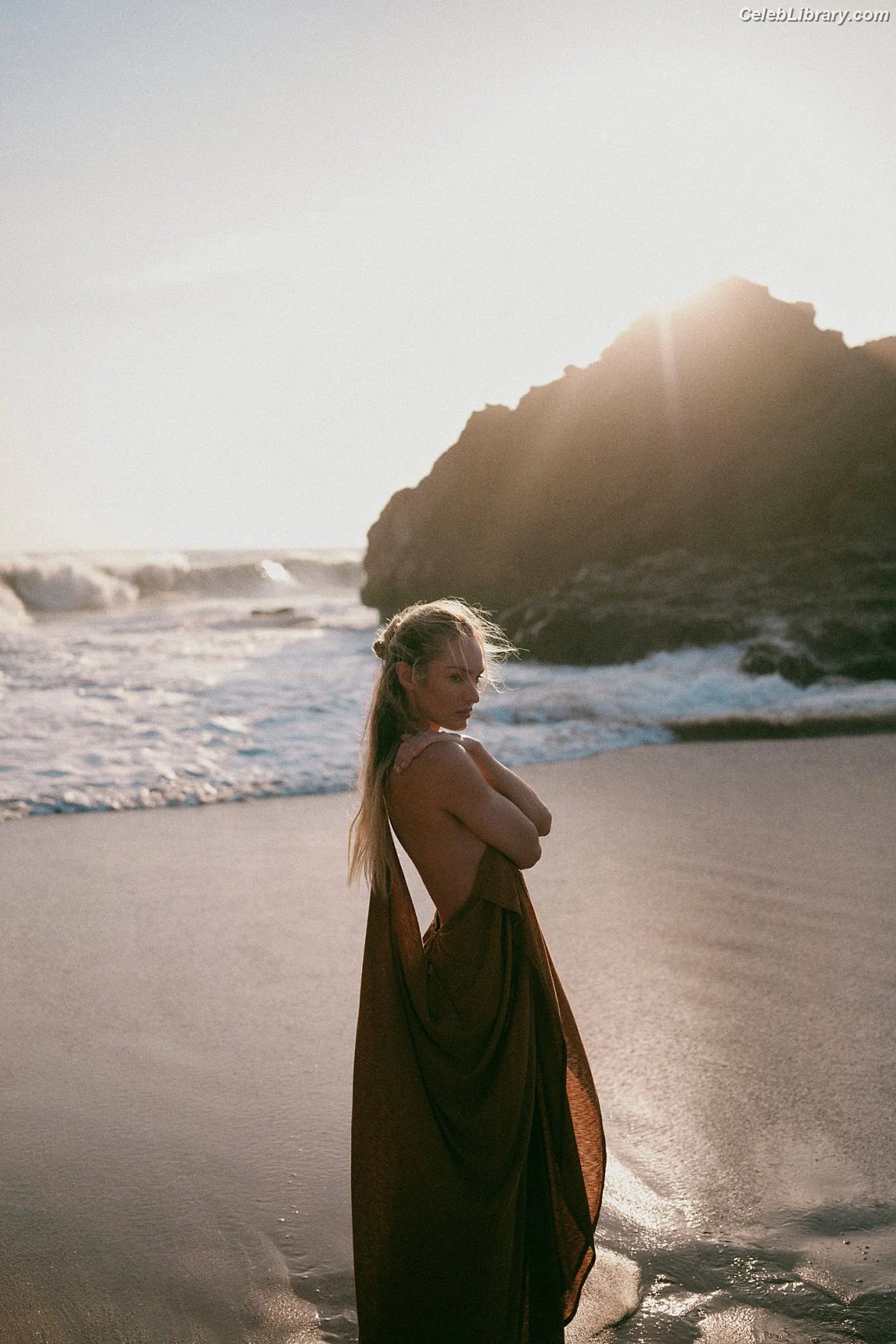 Candice Swanepoel photo 15 of 1943