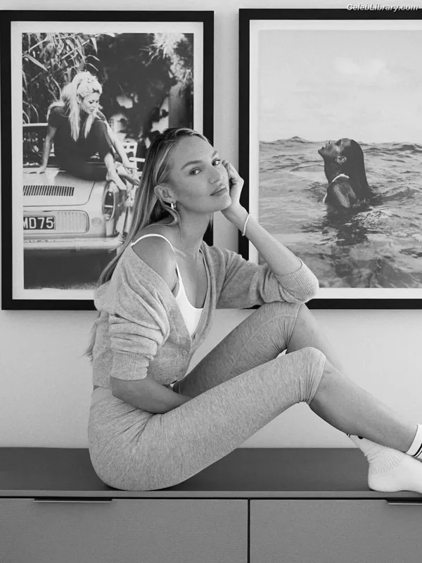 Candice Swanepoel photo 19 of 1944