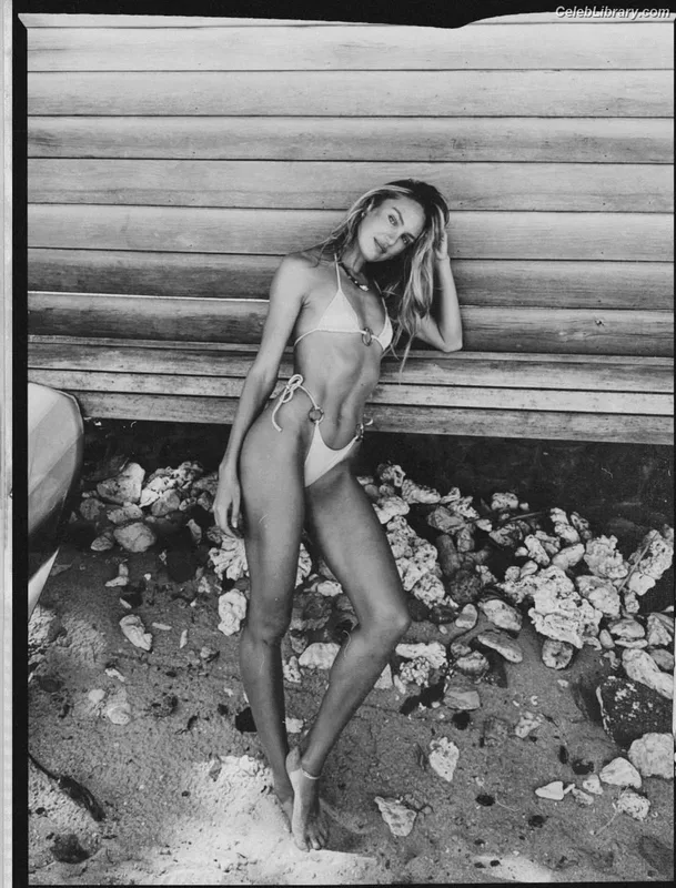 Candice Swanepoel photo 4 of 1944