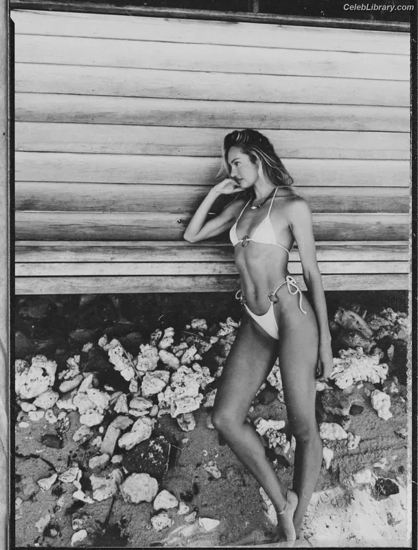 Candice Swanepoel photo 5 of 1944