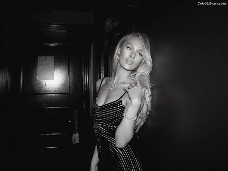 Candice Swanepoel photo 5 of 1944