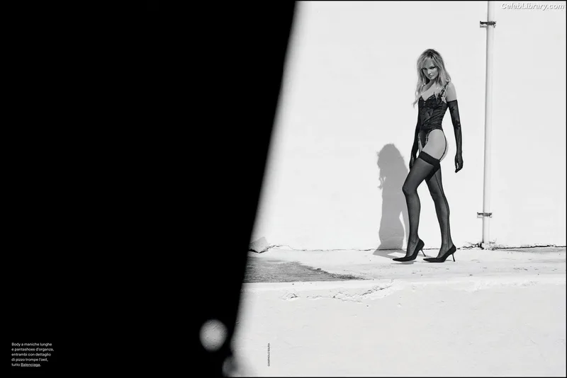 Candice Swanepoel photo 9 of 1944