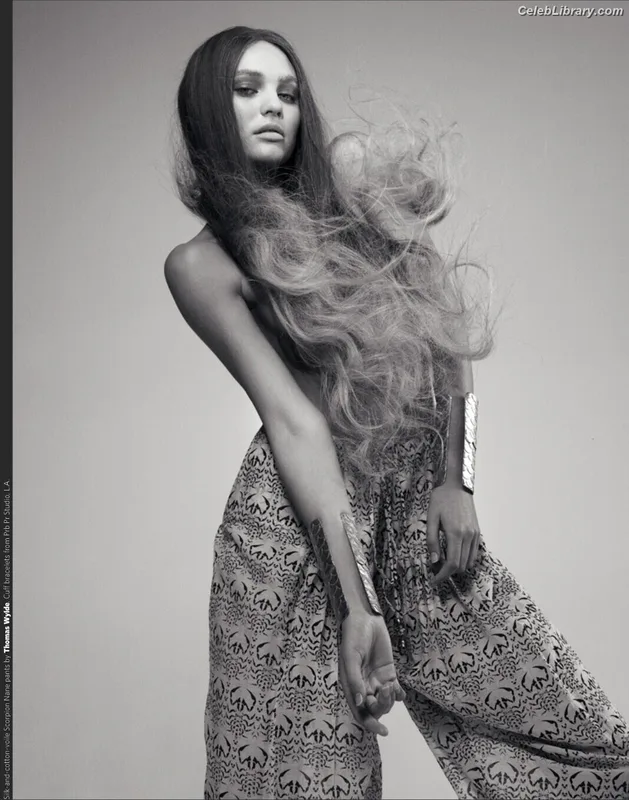 Candice Swanepoel photo 9 of 1944