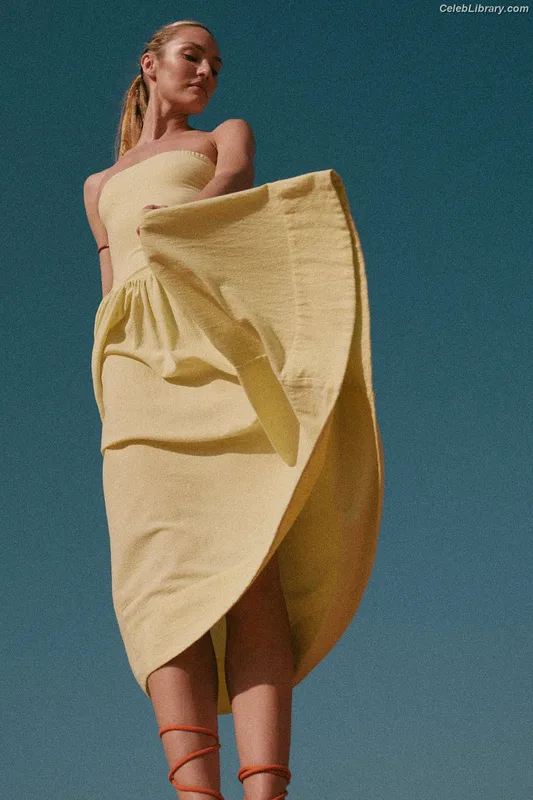 Candice Swanepoel photo 4 of 1944