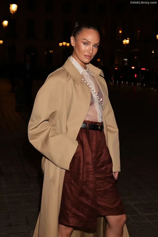 Candice Swanepoel photo 22 of 1944
