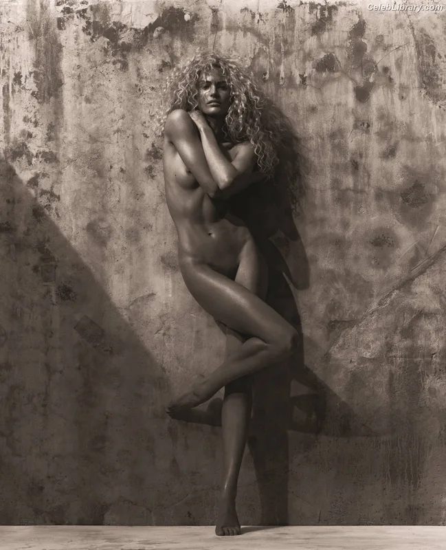Candice Swanepoel photo 15 of 1944