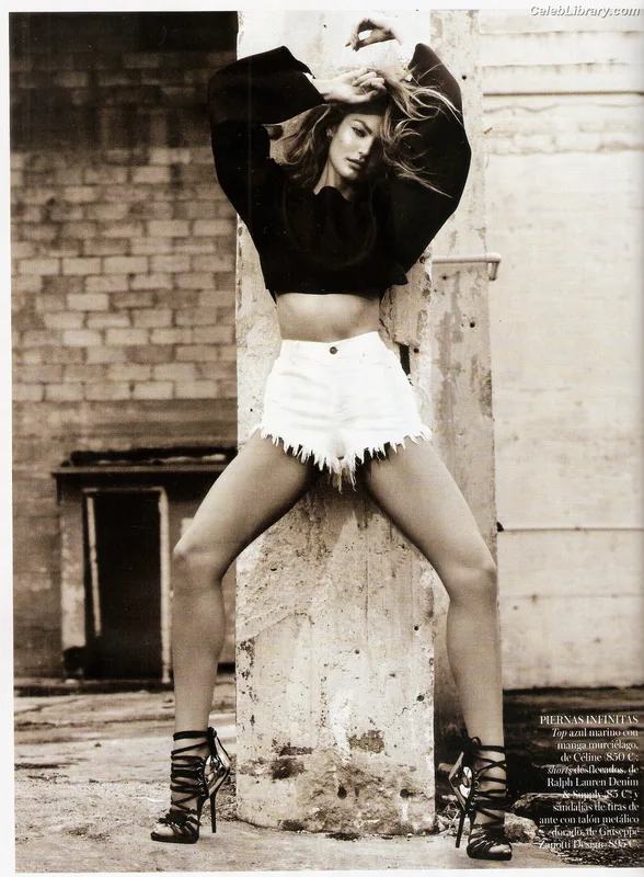 Candice Swanepoel photo 8 of 1944
