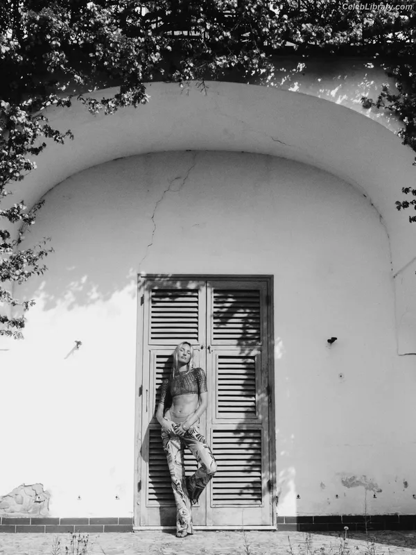 Candice Swanepoel photo 2 of 1944