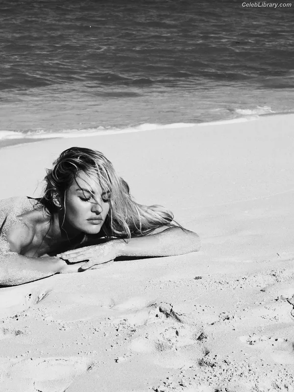Candice Swanepoel photo 13 of 1944