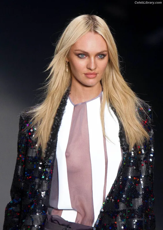 Candice Swanepoel photo 11 of 1944