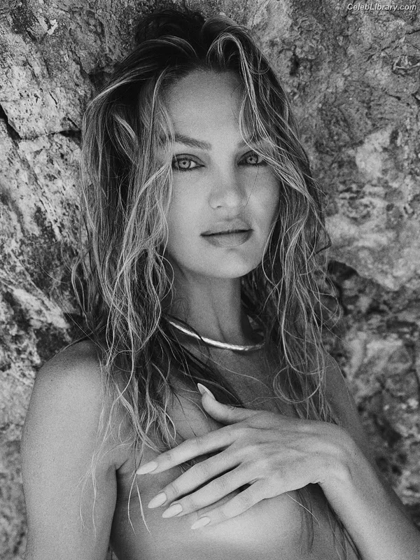 Candice Swanepoel photo 11 of 1944