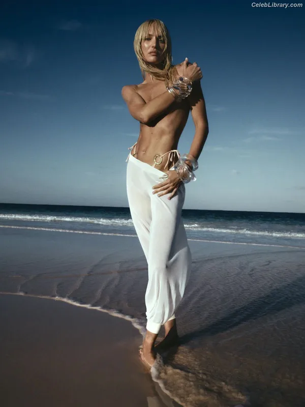 Candice Swanepoel photo 19 of 1944